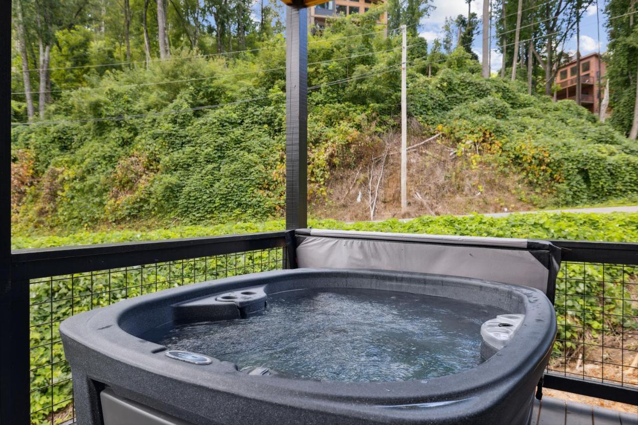 Sunset Chalet Cabin Гетлинбург Екстериор снимка
